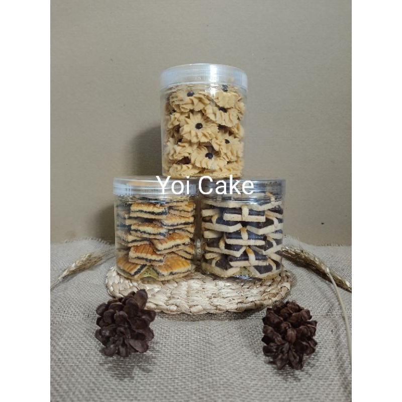 

Paket 3 Toples (Kue Coklat Stik, Semprit, dan Sultana)