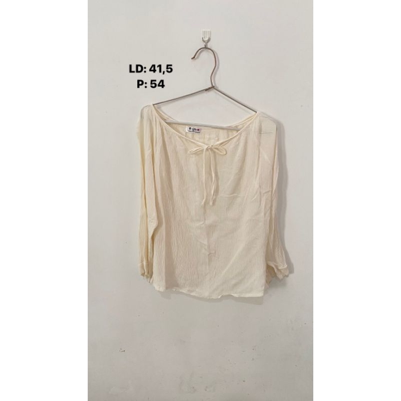 Kemeja Polos / Blouse Wanita / Blouse Kerja / Blouse Bekas / Atasan Kerja / Atasan Wanita / Baju Ker