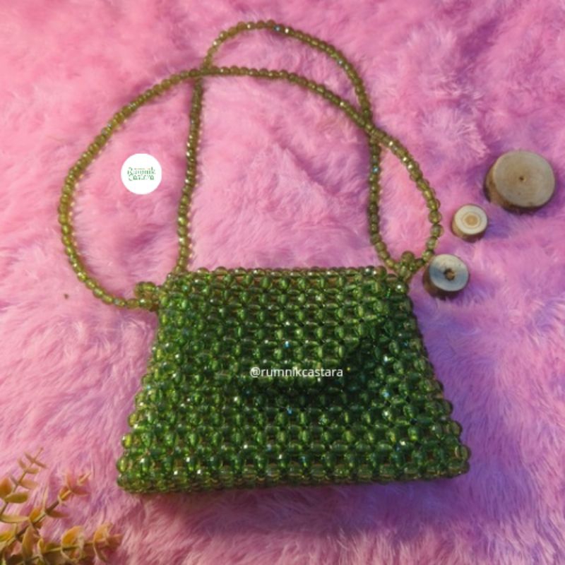 tas manik-manik kecil dengan tali bisa di atur