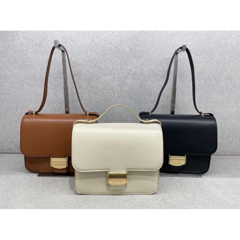 Tas wanita slempang Charles&Keith original