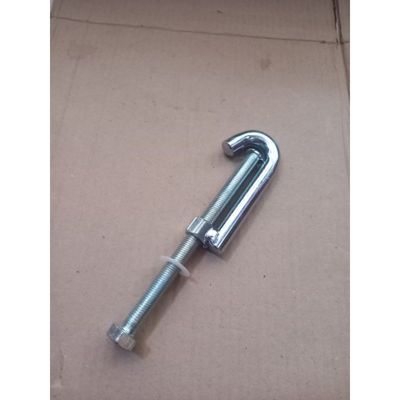 Baut Gantungan Ban Serep Mobil Apv