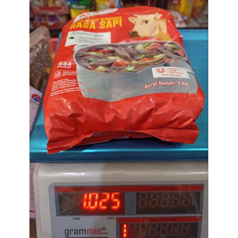 

Royco Bumbu Pelezat Serba Guna Rasa Ayam & Sapi 1kg