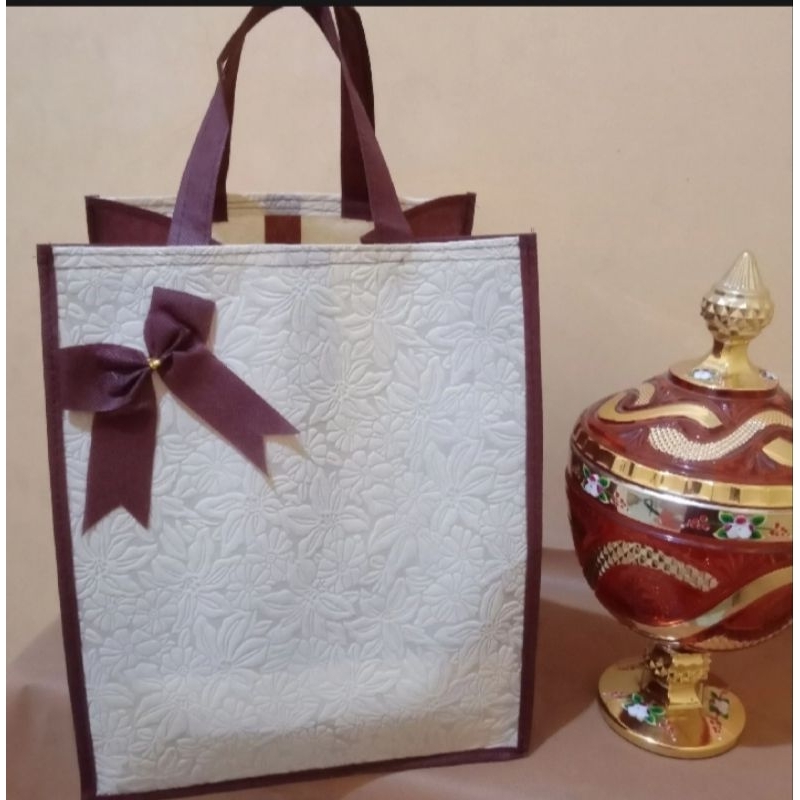 

Tas Embos Pita uk 22*22