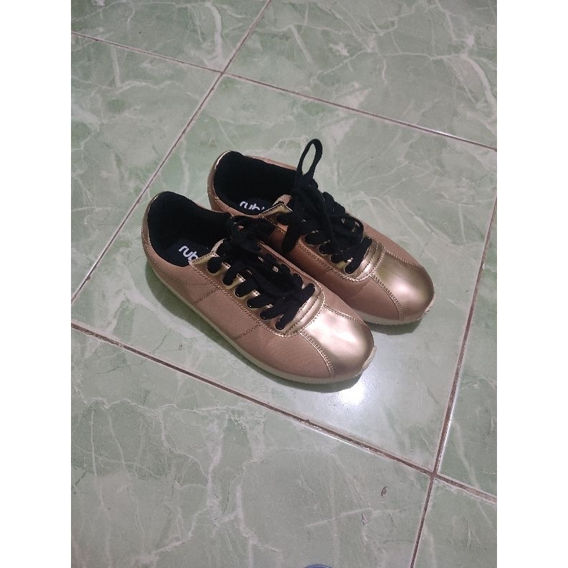 preloved sepatu rubi