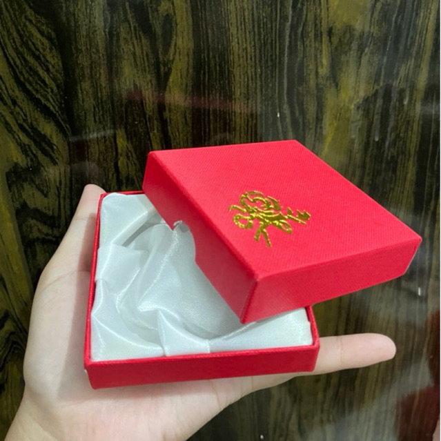 

BOX MERAH UNTUK GELANG BOX UNTUK HADIAH