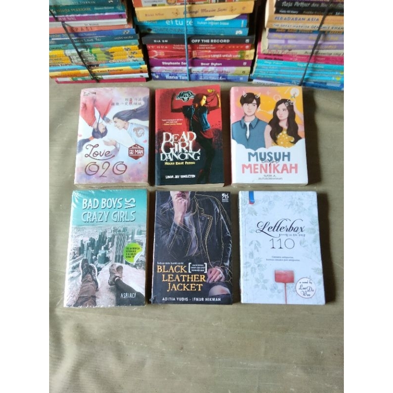 Buku Novel, Perahu Kertas, MUSUH tapi MENIKAH, BAD BOYS vs CRAZY GIRLS, BLACK LEATHER JACKET, Letter
