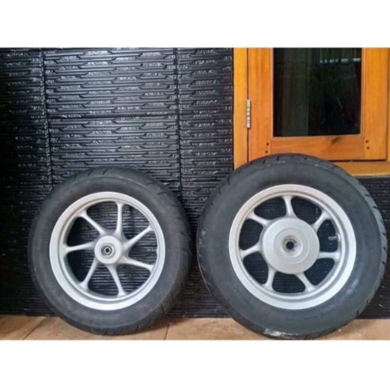 Velg Pelek Depan Belakang Scoopy Ring 12 Donat Berikut Ban (Original Copotan)