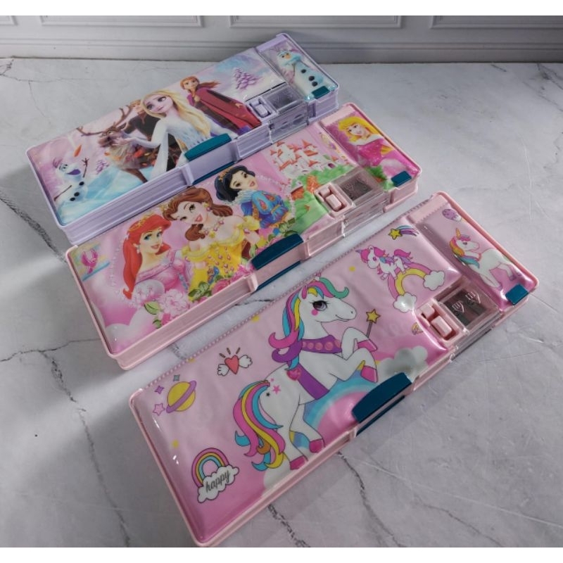 

Tempat Pensil KARAKTER 5036