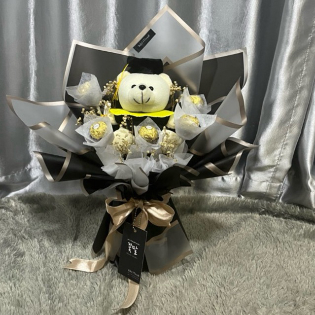 Ferrero Rocher Flower Bouquet | Bunga Hadiah Wisuda Sidang Unik Buket Snack Coklat