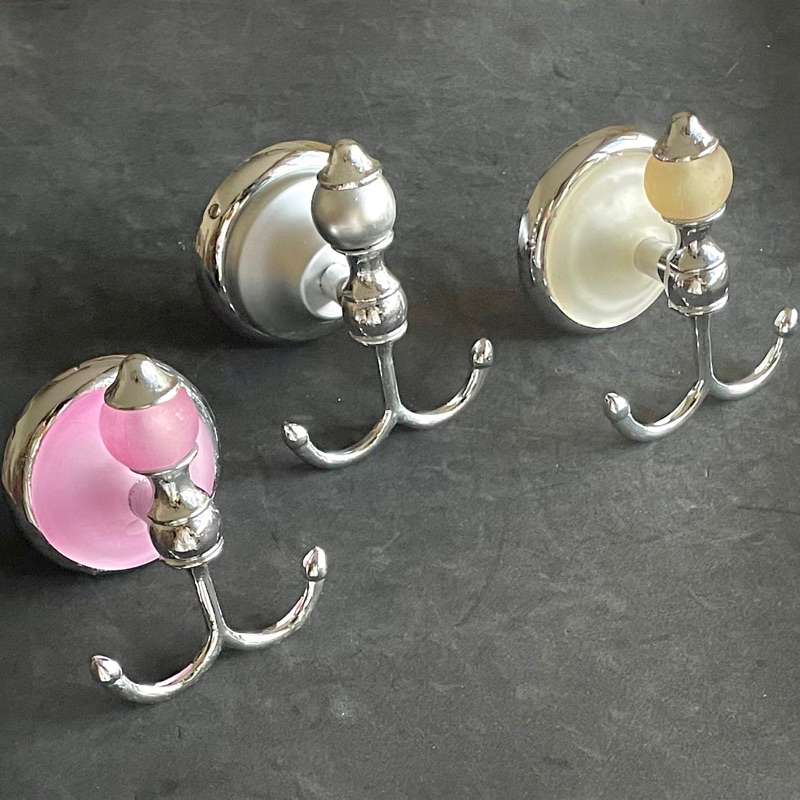 kapstok / gantungan baju / kapstok baju