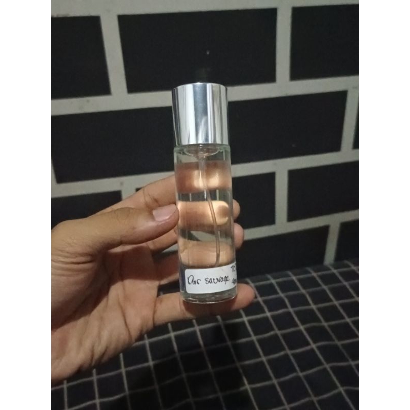 Parfum Dior Sauvage 75%bibit