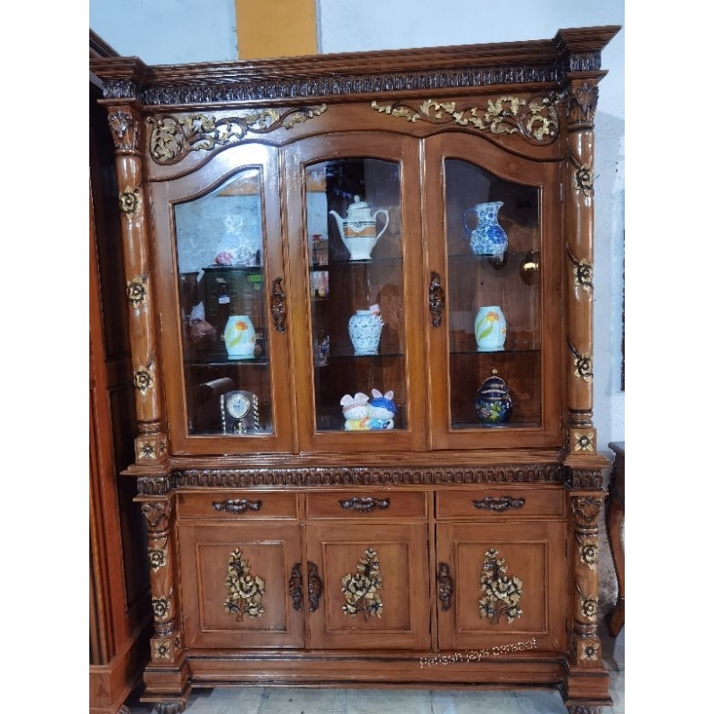 Lemari kayu / Lemari Hias / Pajangan / Lemari kayu jati / Lemari kaca