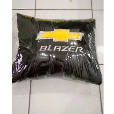 bantal mobil alas jok aksesoris interior Chevrolet blazer