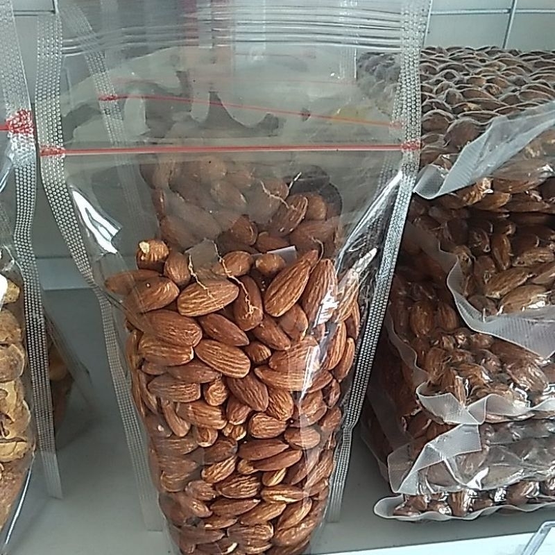 

Almond Kupas 250gram / Almond / Almond siap makan