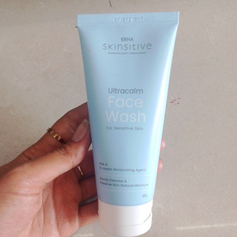 erha skinsitive facial wash