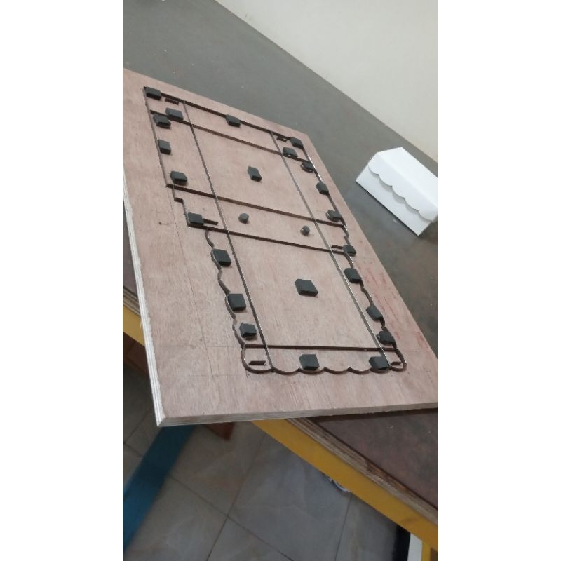 

PISAU POND KERTAS CUSTOM SESUAI REQUEST