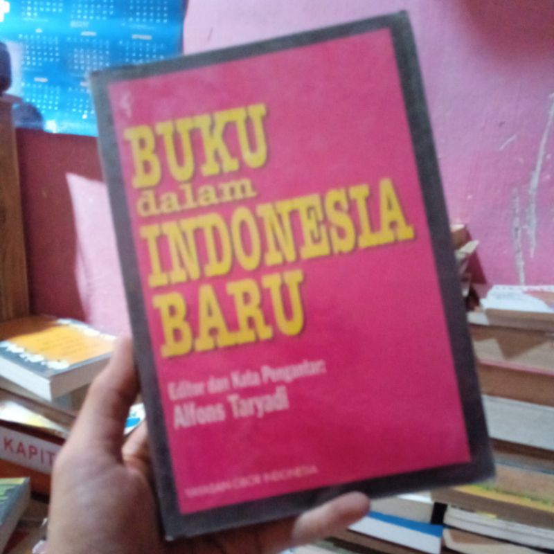 Buku dalam Indonesia Baru - Alfons Taryadi