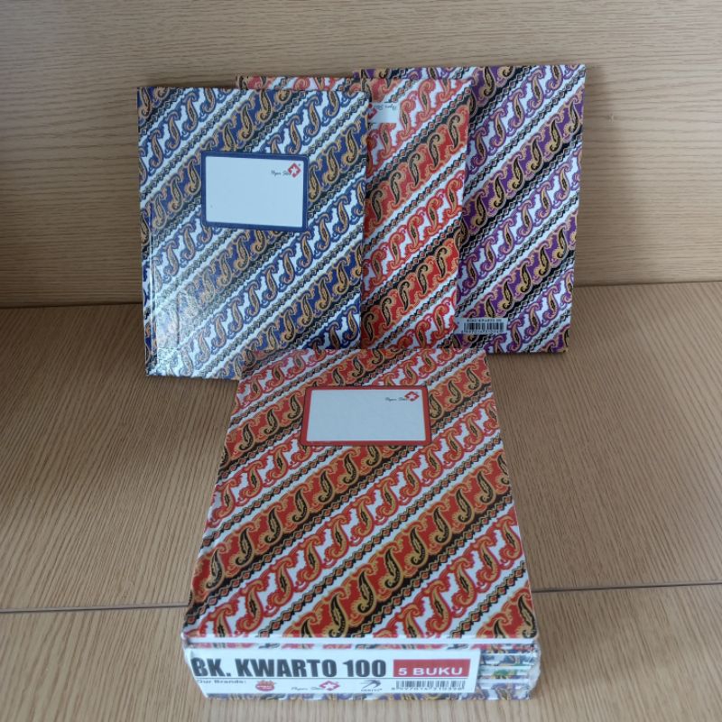 

Buku kwarto 100 seriti/paper star