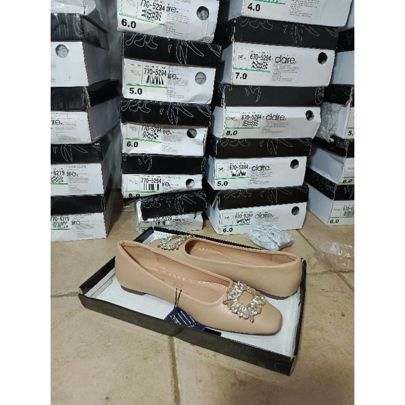 Marie Claire by Bata flat shoes full box