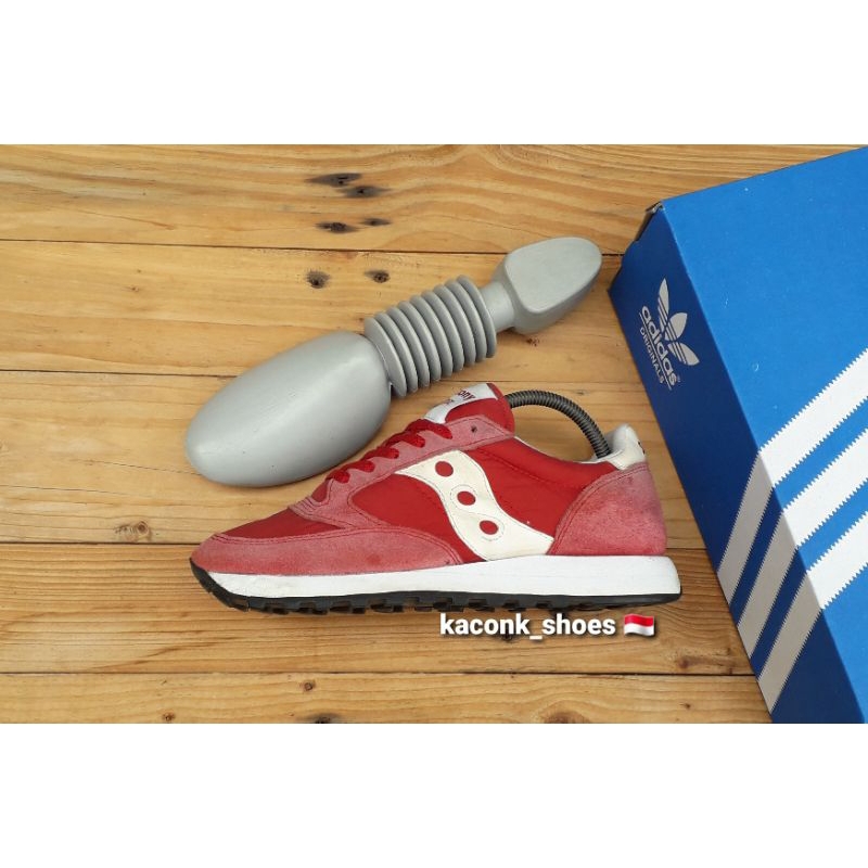 SEPATU CASUAL SNEAKERS SAUCONY JAZZ MERAH RED ORIGINAL