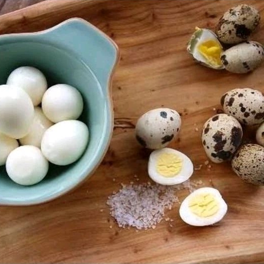 

TELUR PUYUH MATANG 20 BUTIR