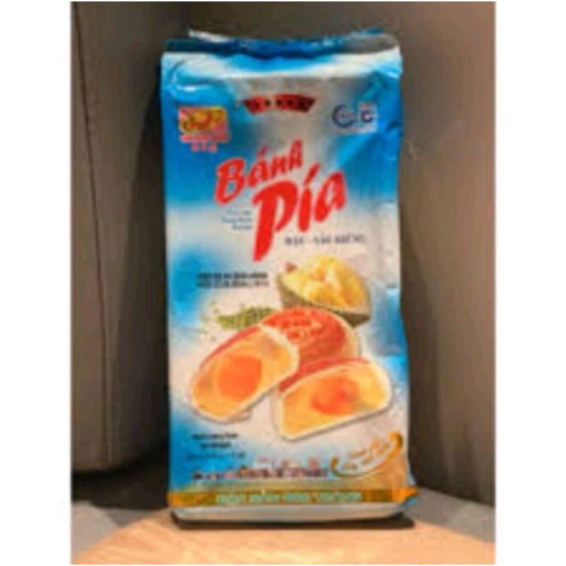 

BANH PIA GREEN BEAN DURIAN WITH SALTEG EGG