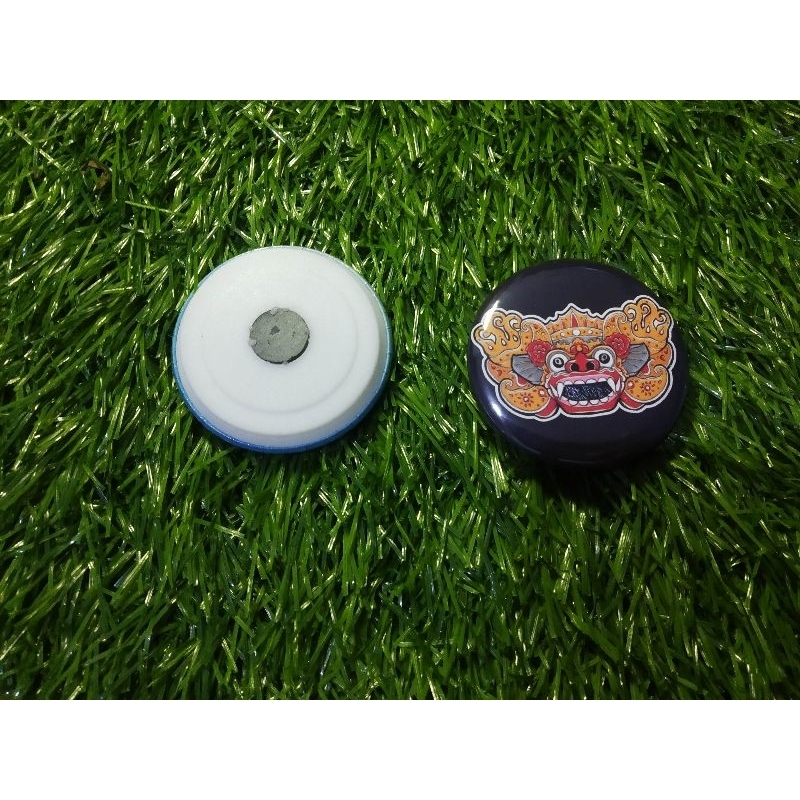 pin magnet barong