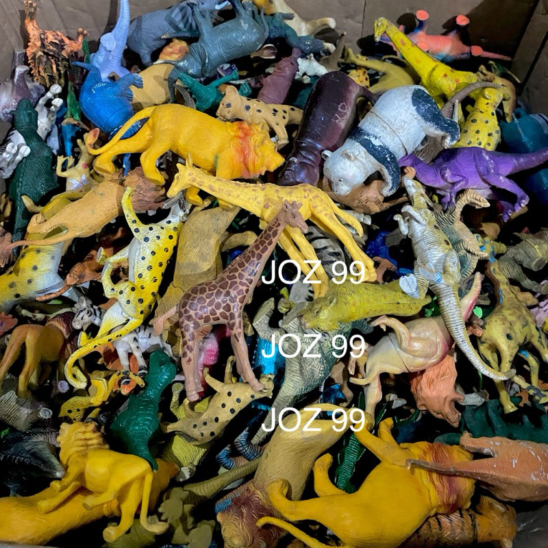 MAINAN KILOAN HEWAN KARET DINO 1kg