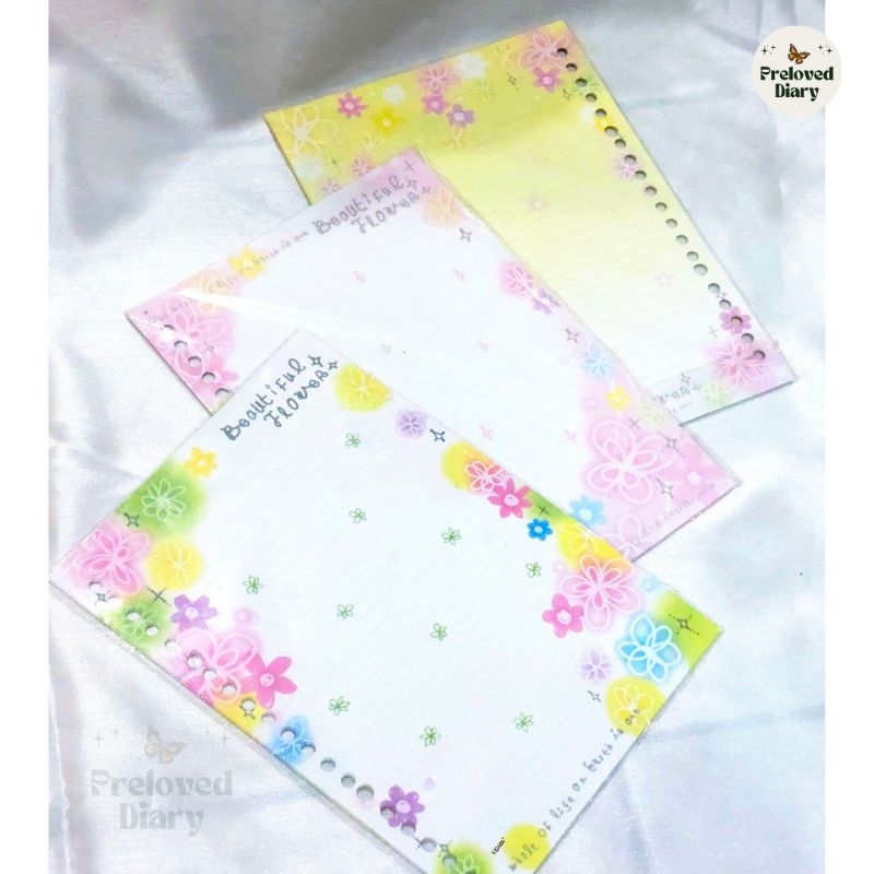 

3 PAX Kertas binder / Kertas Cantik Loose Leaf A5 zaman 2000an Y2K START FROM 10K! Beautiful Flowers Anime Gentle Design