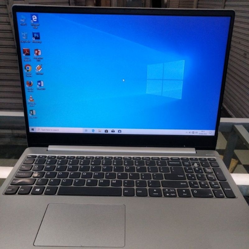 Laptop Lenovo Ideapad 330S-15IKB cori5 gen8"ram 8gb"SSD 256 windows ORI"layar15,6 inch