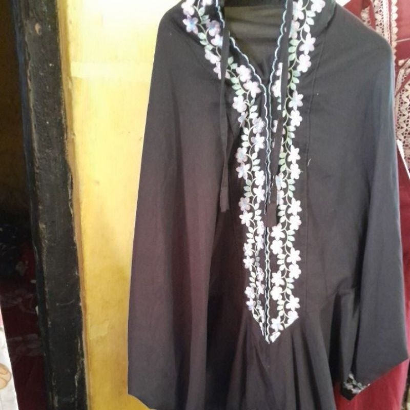 mukena terusan hitam