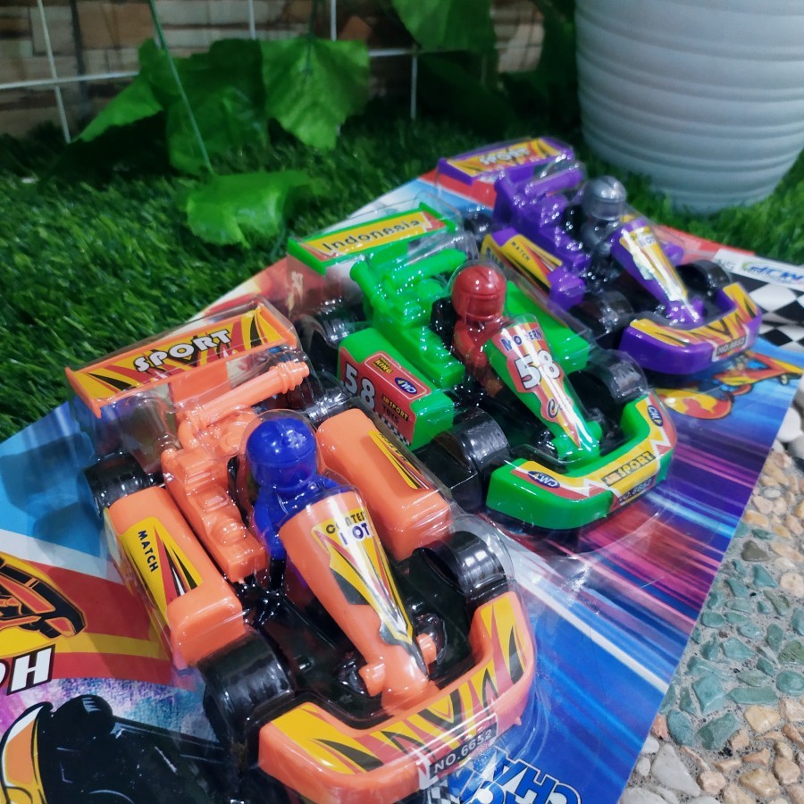 Mainan set GO-KART Mobil mobilan balap pullback 1 set - go kart 1 set