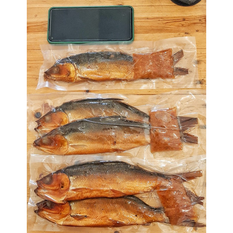 

Oleh oleh khas Sidoarjo Surabaya Bandeng asap tanpa duri Best Quality