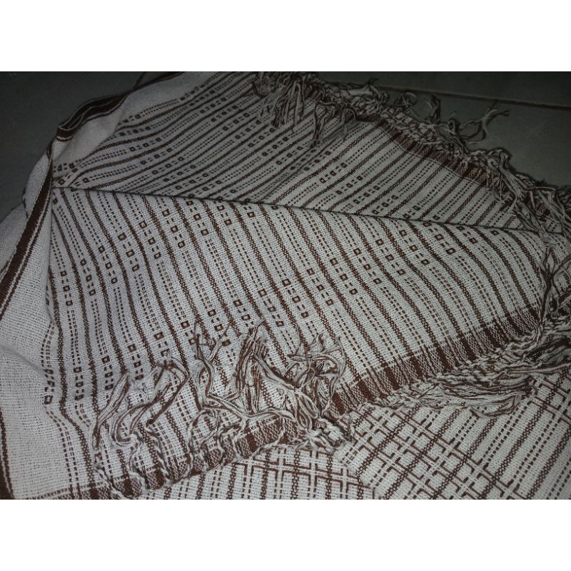 kain tenun baduy motif suwat warna putih dan coklat