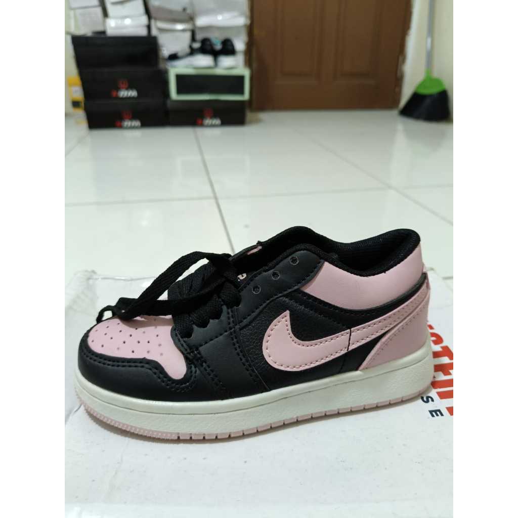 nike air anak black pink