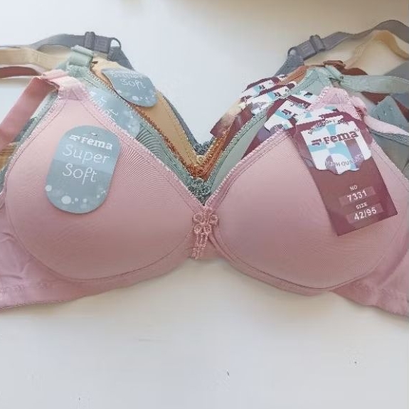 Bra bh fema cup medium busa tipis tanpa kawat bra bh wanita remaja dewasa kait 3 halus lembut murah 