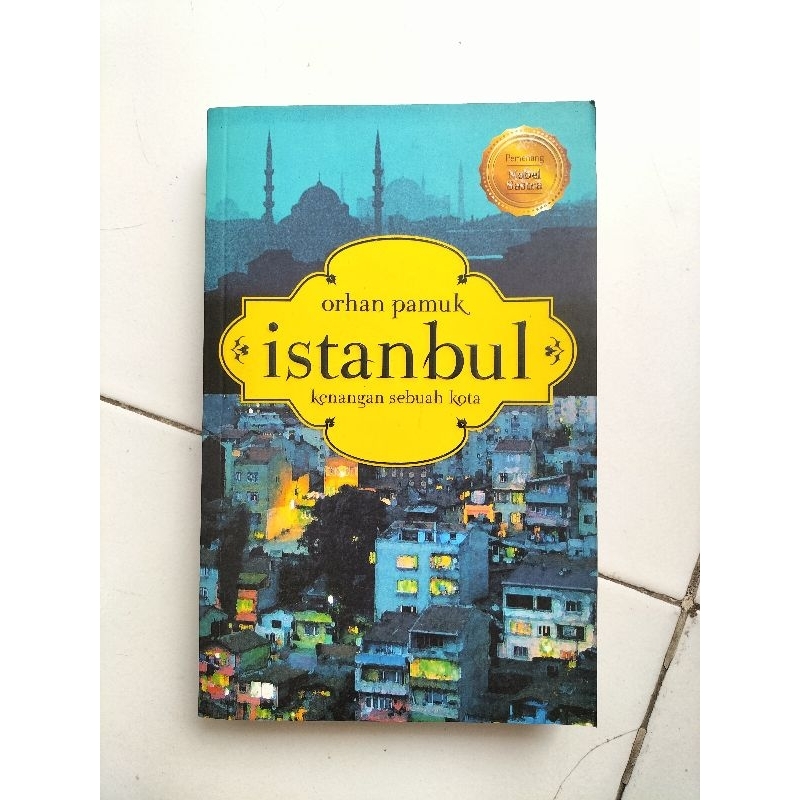 buku Istanbul karangan Orhan Pamuk