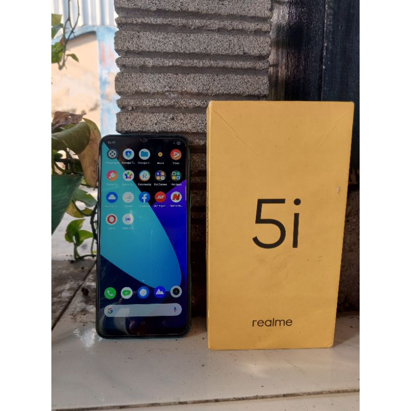 hp realme 5i 4/64 minus dikit second murah fullset