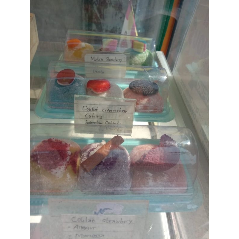 

Mochi rainbow DELISIOUS isi 3 varian rasa