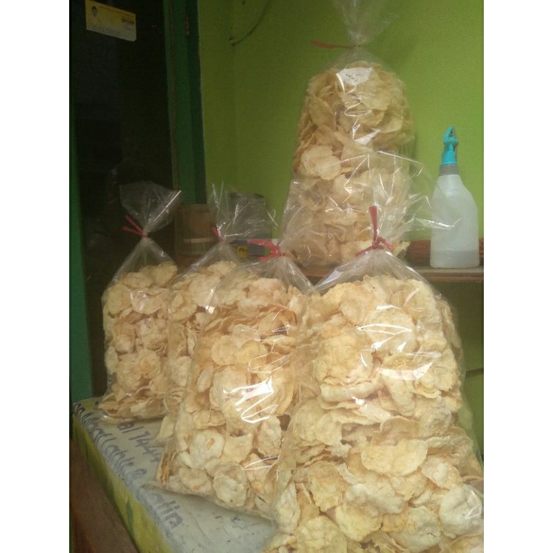

emping melinjo super grade a matang. kemasan 500 gram