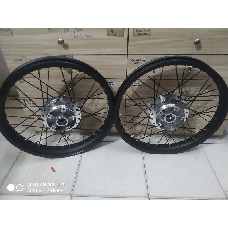 velg 185 17 160 17 sprint xd tromol jari stel vixion new atau vixion lama
