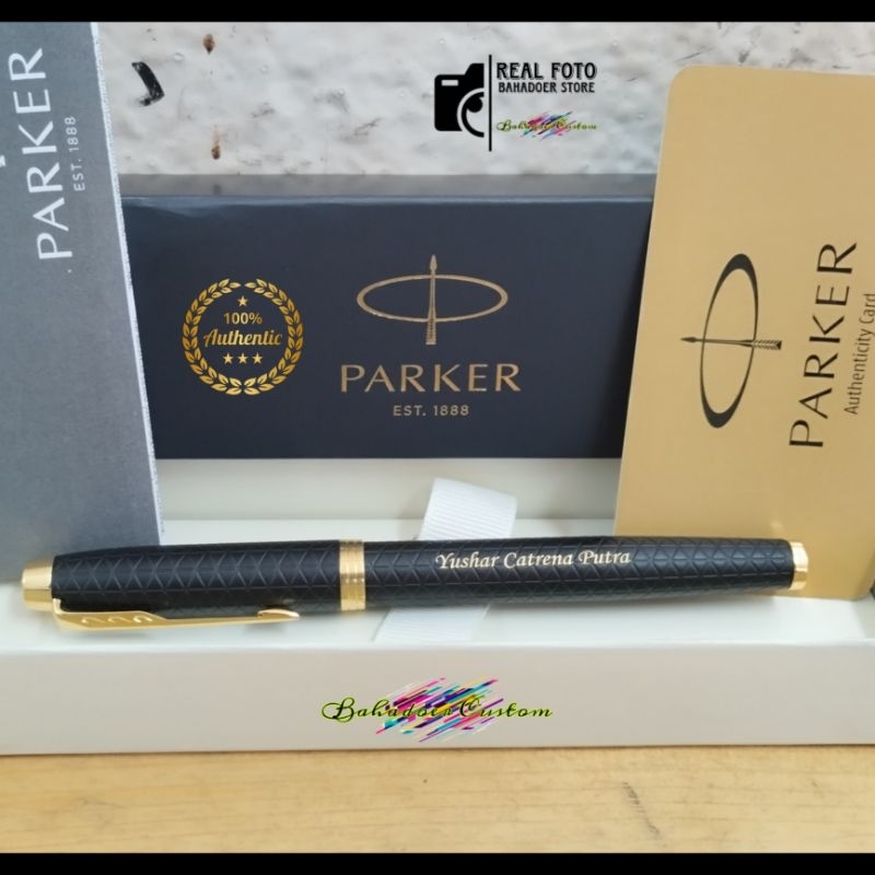 

PULPEN PARKER ORIGINAL NEW IM PREMIUM BLACK MATTE TRIM GOLD LIMITED GRATIS REQUEST CUSTOM GRAFIR NAMA ANDA ATAU LOGO ANDA COCOK UNTUK PEMAKAIAN PRIBADI KOLEKSI ATAU UNTUK HADIAH SPESIAL MERCHANDISE PROMOSI ANDA