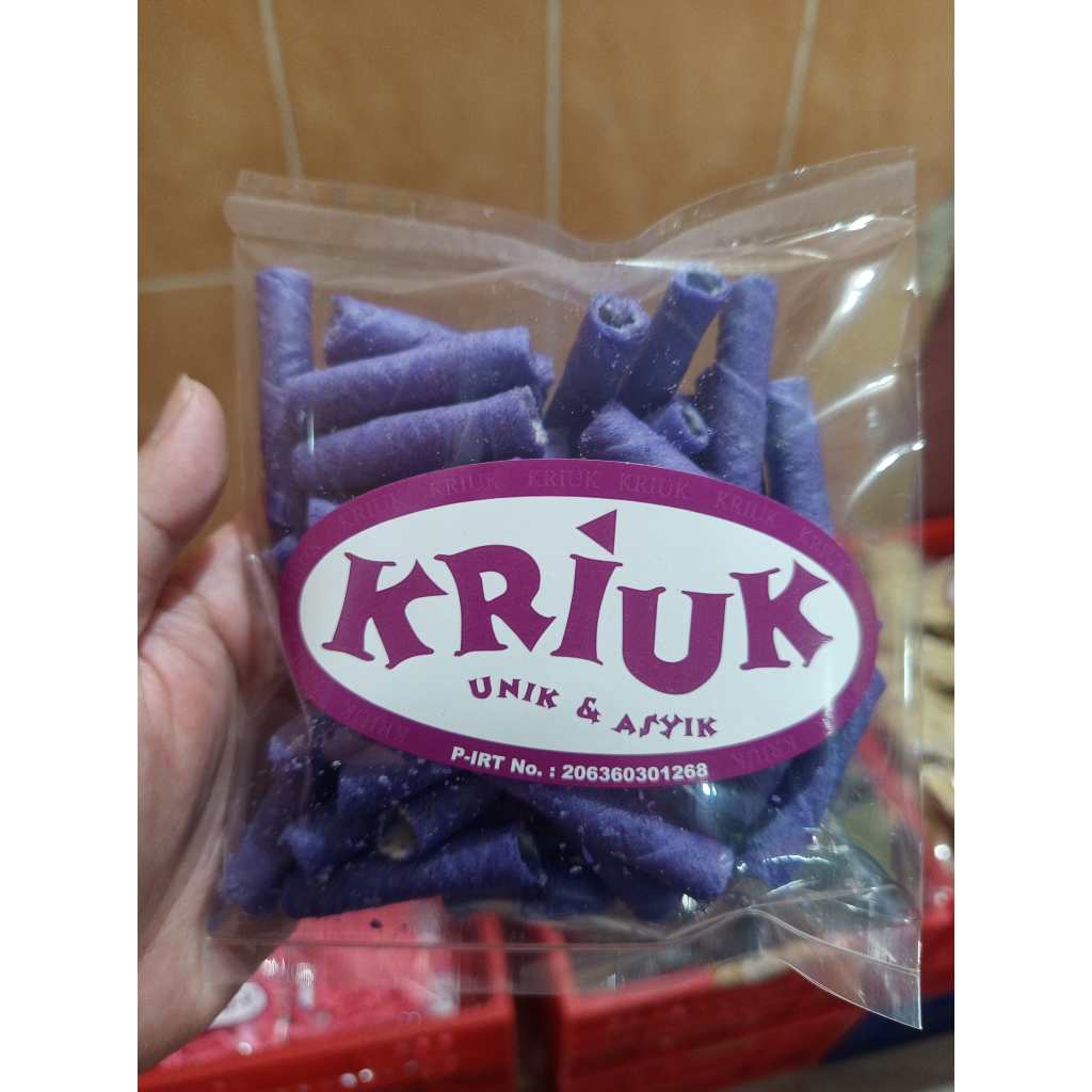 

KRIUK TWISTY RENYAH DAN MANIS