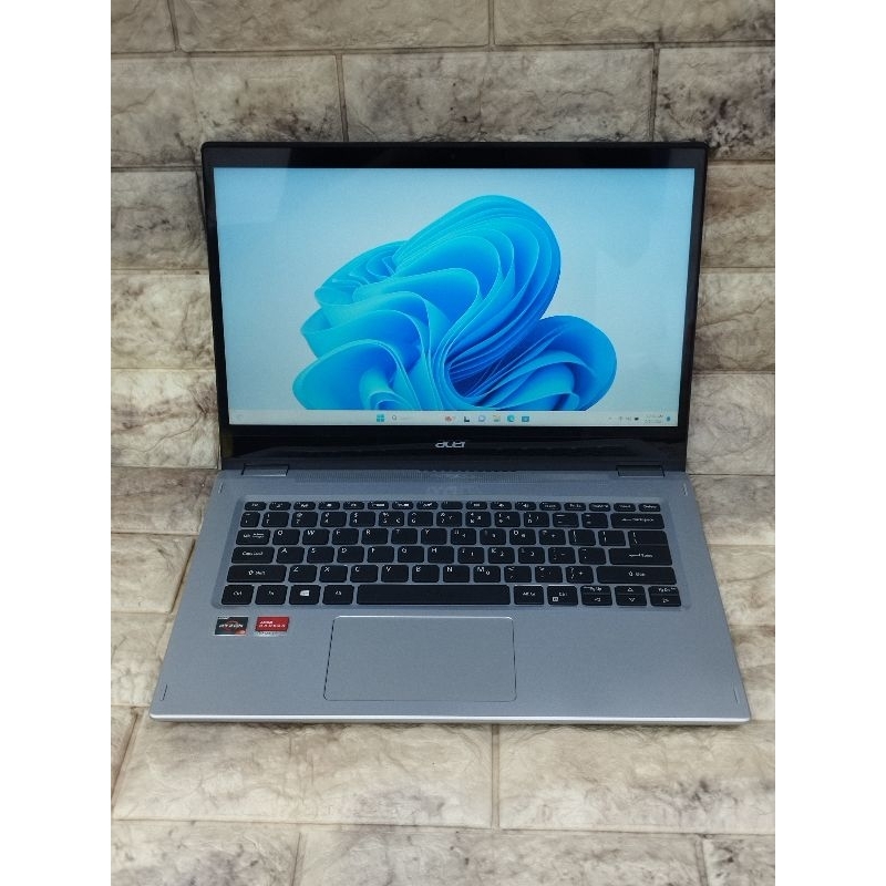 Laptop Acer Spin 3 AMD Ryzen 3 RAM 4 GB SSD 128 GB AMD Radeon graphics (touchscreen)