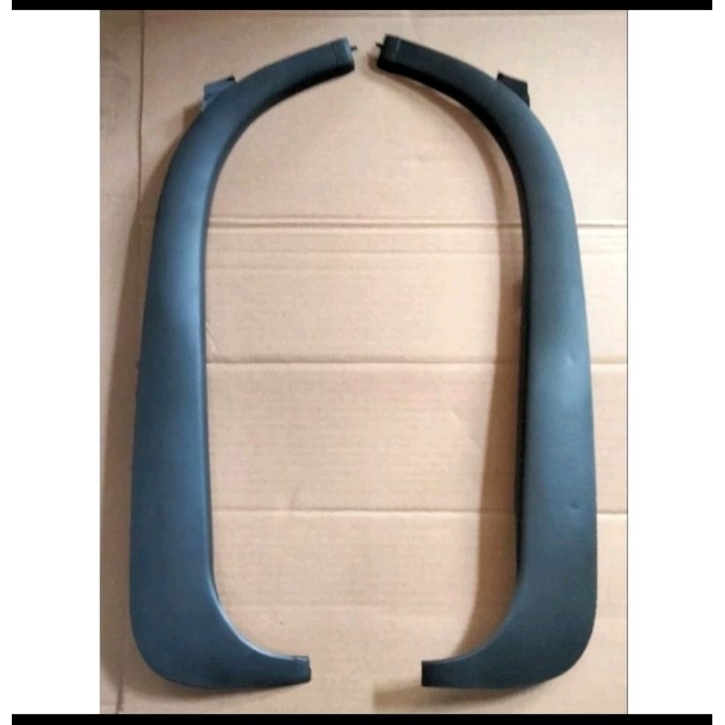 Garnis list pintu kaca belakang Canter PS FE71 Kanan kiri mobil Lis garnish