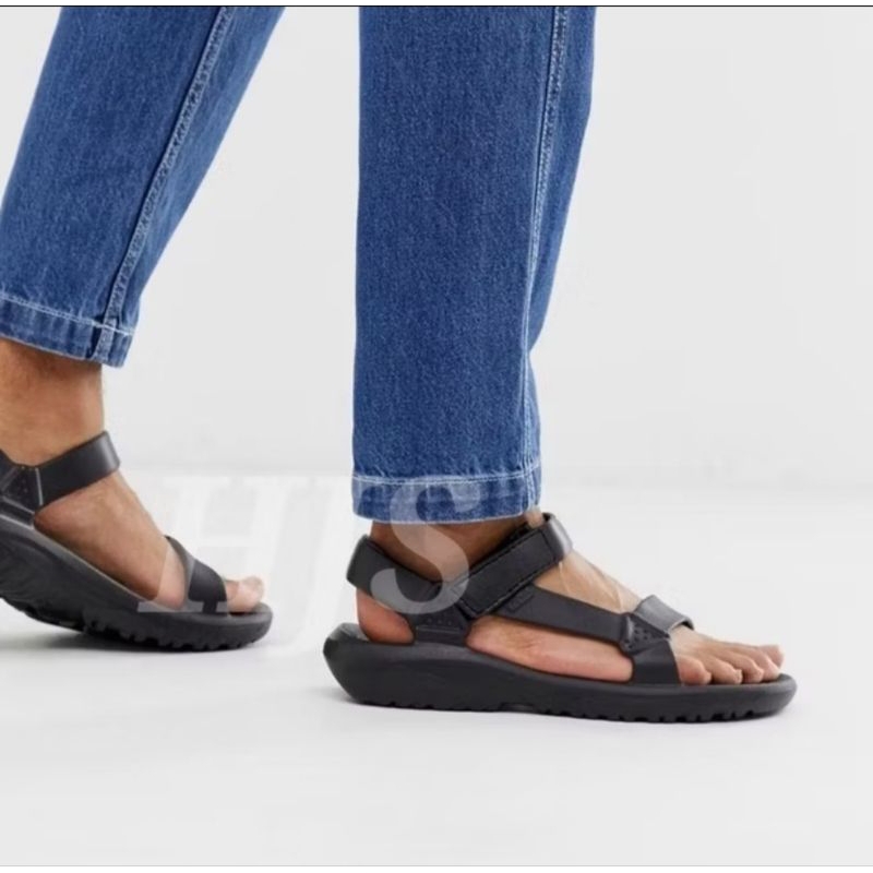 Sandal Gunung Pria Skechers Terbaru SendalGunung Skechers Pria Kekinian Sendal Hiking Keren Anti