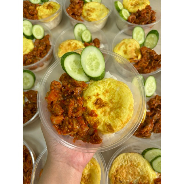 

[SIAP SAJI] Paket Nasi Cumi Mercon + Telur