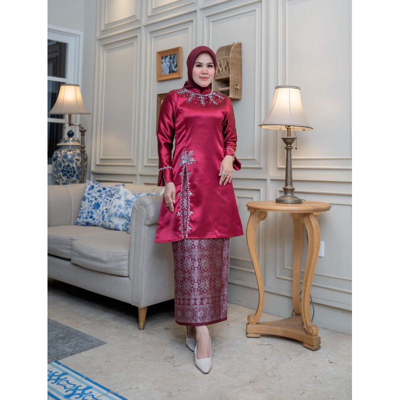 DLR / Baju Kurung Kebaya Modern Payet / Kebaya Tunik Payet Mewah / Kebaya Wisuda / Kebaya Lamaran / 