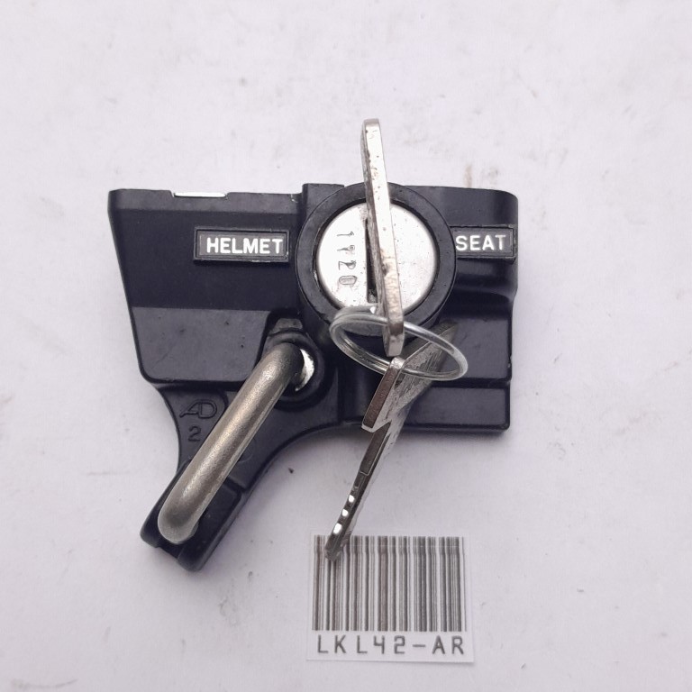 YAMAHA RS100 RS125 XS650 KUNCI JOK HELMET ORIGINAL ASLI