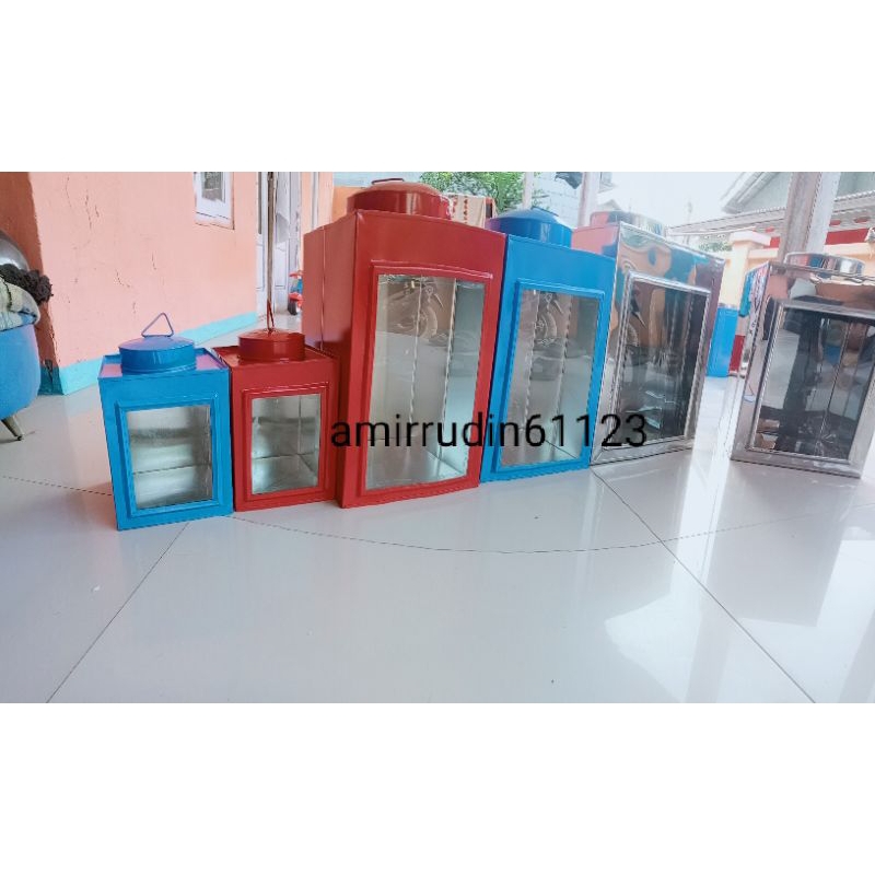 kaleng kerupuk blek tradisional jadul ukuran , 15x20cm. 23x35cm. 40x28cm